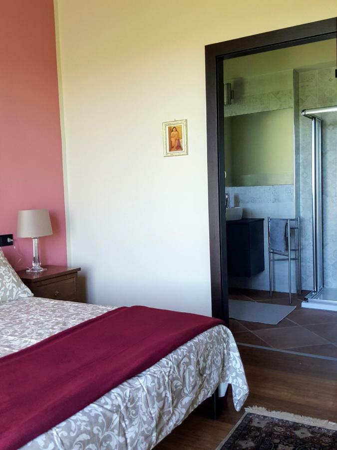 Bed and Breakfast La Terrazza Sui Vigneti-Rovescala San Damiano al Colle Exteriér fotografie