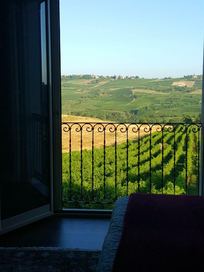 Bed and Breakfast La Terrazza Sui Vigneti-Rovescala San Damiano al Colle Exteriér fotografie