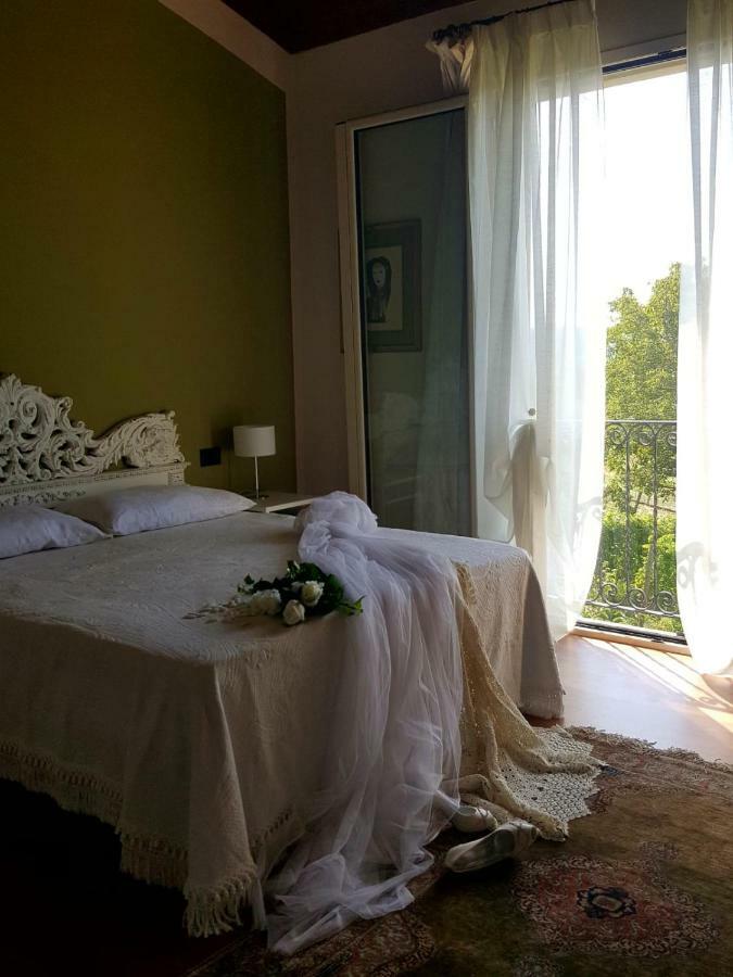 Bed and Breakfast La Terrazza Sui Vigneti-Rovescala San Damiano al Colle Exteriér fotografie